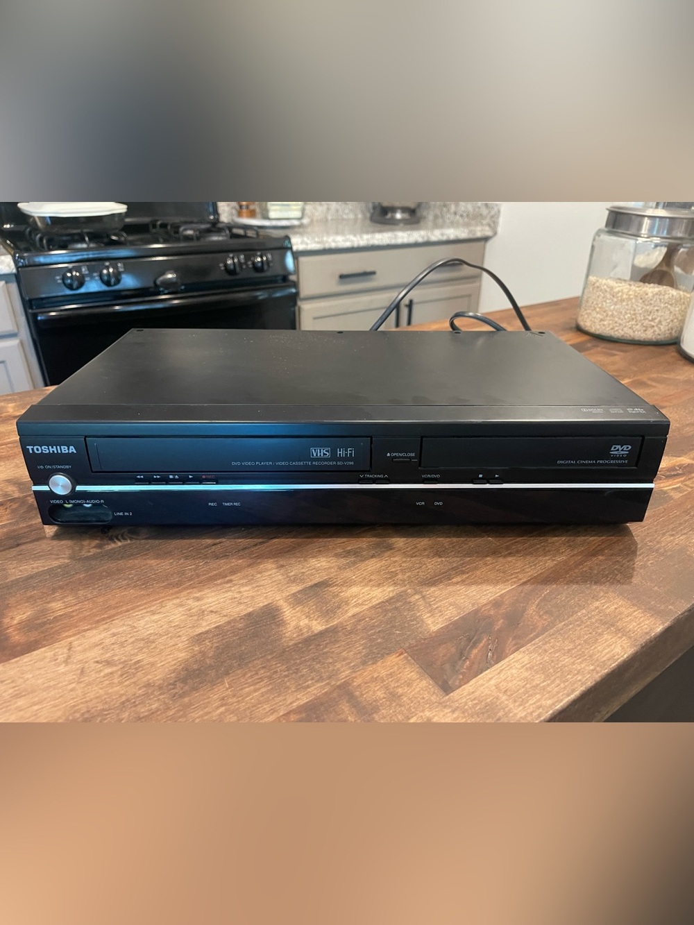Toshiba Black VHS DVD Combo Player